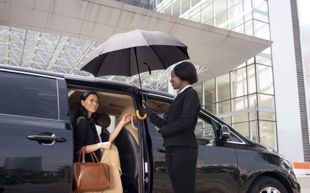 Private Shuttle Services – Personalized Travel for Any Occasion